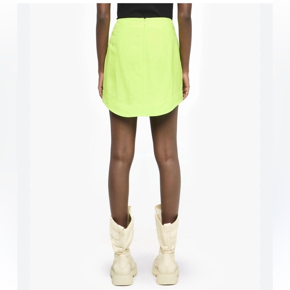 JW ANDERSON US sz 4 UK 8 lime green curved hem mini skirt NWT - Picture 3 of 9